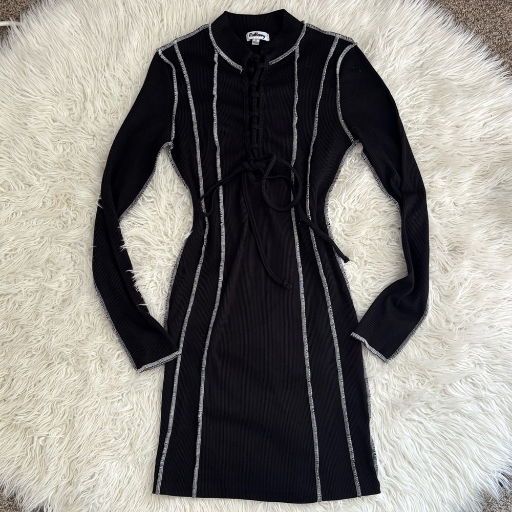 Black and White Body Con Long Sleeve Mini Dress